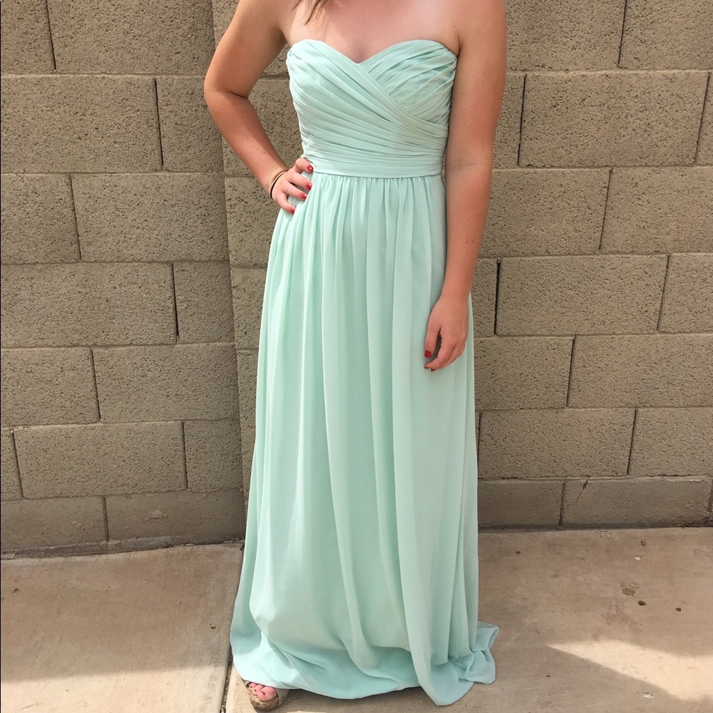 Monique Lhuillier Bridesmaid Sweetheart Gown